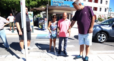 ΑΝΤΙΠΡΟΣΩΠΕΙΑ ΤΟΥ Δ.Σ. ΤΟΥ ΣΩΜΑΤΕΙΟΥ ΜΕ ΕΠΙΚΕΦΑΛΗΣ ΤΗΝ ΑΝΤΙΠΡΟΕΔΡΟ ΕΦ. ΚΛΑΔΗ ΑΝΕΔΕΙΞΑΝ ΤΑ ΠΡΟΒΛΗΜΑΤΑ ΠΡΟΣΒΑΣΙΜΟΤΗΤΑΣ ΤΩΝ ΑΤΟΜΩΝ ΜΕ ΟΠΤΙΚΗ ΑΝΑΠΗΡΙΑ ΣΤΗΝ ΠΟΛΗ ΤΗΣ ΖΑΚΥΝΘΟΥ